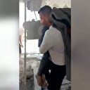 Terör devleti İsrail içerisinde yüzlerce sivil Filistinli olan UNRWA okulunu vurdu