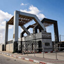 À Rafah, entre réparations et files de camions, l'aide attend d'entrer à Gaza