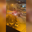 İşgalci İsrail güçlerine ait askeri araç yaralılara yardıma giden ambulansı engelledi