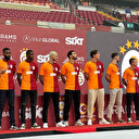 Galatasaray'dan gövde gösterisi: Yıldız transferler imzayı attı