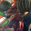 Terör devleti İsrail saldırılarında enkaz altında kalan siviller kurtarıldı