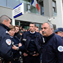 Enfants voleurs près de la Tour Eiffel: procès requis pour traite d'êtres humains aggravée