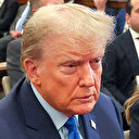 Sivil dolandırıcılık davası kapsamında hakim karşısına çıkan Trump yargıcı ajan ilan etti