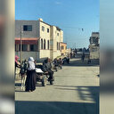Gazzeliler İşgalci İsrail bombardımanları nedeniyle evlerini terk etmek zorunda kaldı