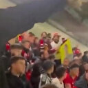 Manchester United tribünleri teröristbaşı Öcalan'ın posterini açtı 