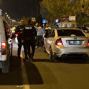 Polisin 'dur' ihtarından kaçıp, seyir halindeki otomobilde şoför değiştirdiler