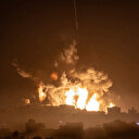 Pour le 36e jour consécutif, l'armée israélienne continue de bombarder Gaza