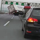 Kontrolden çıkan TIR TEM'i savaş alanına çevirdi