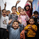 Khan Younès: Les Palestiniens déplacés s'abritent dans le camp de l'UNRWA