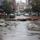 Sakarya'da fırtına: Ağaçlar devrildi çatılar uçtu