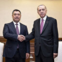 Erdogan s'entretient avec son homologue du Kirghizistan, Sadyr Japarov