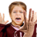 France: le gouvernement dévoile son plan de lutte contre les violences faites aux enfants