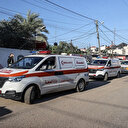 Des ambulances se dirigent de Khan Younes vers la ville de Gaza pour transporter les malades et les blessés