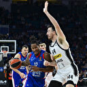 Anadolu Efes Sırbistan temsilcisi Partizan’ı sahasında 100-94 mağlup etti