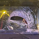 Anadolu Otoyolu'nda korkunç kaza: Tırdan düşen demir parçası başka aracın camından girdi