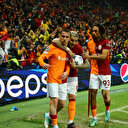 Galatasaray Ziyech ve Kerem'le geri döndü: Temsilcimiz Galatasaray, UEFA Şampiyonlar Ligi 5. haftasında evinde Manchester United ile 3-3 berabere kaldı