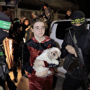 El Kassam tugaylarının esir tuttuğu İsrailli kız köpeğiyle birlikte serbest bırakıldı