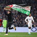 Şampiyonlar Ligi maçından dünyaya mesaj: "Çocukları öldürmeye son verin"