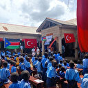 Soudan du Sud: l'agence d'aide turque TIKA fait don de pupitres et de chaises à des écoliers