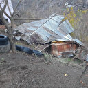 Artvin'de heyelan: Ev ahır ve samanlık çöktü