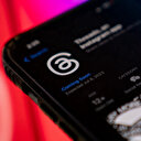 Meta lance dans l'UE son réseau social Threads