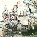 Kassam Mücahitleri tank arkasına saklanan işgalci askerleri yok etti