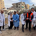 İşgalci İsrail askerleri doktorların basın açıklaması yaptığı sırada ateş açtı