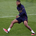 PSG: Kimpembe prolonge jusqu'en 2026 et devrait subir une "correction chirurgicale"