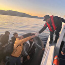 Türk kara sularına itilen 44 düzensiz göçmen kurtarıldı