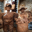 En Finlande, un artiste transforme l'écorce de bouleau en oeuvres d'art