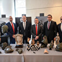 Les États-Unis restituent à la Türkiye 41 pièces archéologiques