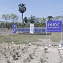 Les mini-réseaux solaires, solution pour l'électricité propre dans l'Afrique rurale