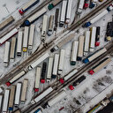 Frontière polonaise: l'Ukraine a commencé à déplacer des camions en train