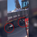 Konyalı TIR'cı lastikleri parçalanmasına rağmen iş makinesini bölgeye yetiştirdi