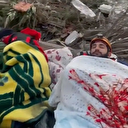 Enkazın başında nöbet 
