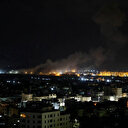 İşgalci İsrail savaş uçakları Gazze'ye hava saldırısı düzenledi