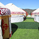 Kırgızlar depremzedeler için otağ kurdu