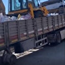 Patlak iki lastikle 118 km yol alıp deprem bölgesine yardım götürmüşlerdi: Davamızın kutsal olduğunu biliyorduk