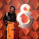 Hasan Kabze şampiyon formayı bağışladı