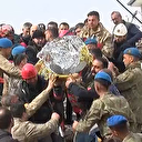 Malatya'da depremde yıkılan binanın enkazından bir kişi kurtarıldı