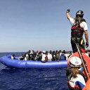 Italie: Le bilan du naufrage d'une embarcation de migrants s'alourdit à 63 morts