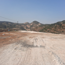 Hatay'da yol kenarına bırakılan kıyafetlerin geri dönüşüme gönderilen tekstil ürünleri olduğu ortaya çıktı