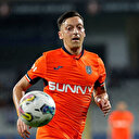 Mesut Özil futbolu bırakıyor mu?