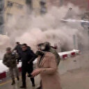 Deprem bölgesi beşik gibi: 7,6 büyüklüğündeki yeni deprem hasarlı binayı böyle yıktı