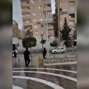Şanlıurfa'da 7,6 şiddetindeki ikinci depremde bir binanın yıkılma anı