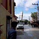 Adana'da caminin minaresinin yıkıldığı anlar kamerada