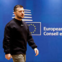 Zelensky accueilli à Bruxelles en héros européen