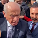 Muhalif basın Bahçeli'nin afet bölgesinde slogan atan gruba verdiği tepkiyi 'Depremzedeleri azarladı' şeklinde servis etti