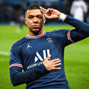PSG'nin yıldız futbolcusu Kylian Mbappe gönülleri fethetti