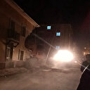 Elazığ'da yıkım kararı alınan binanın bir kısmı çöktü